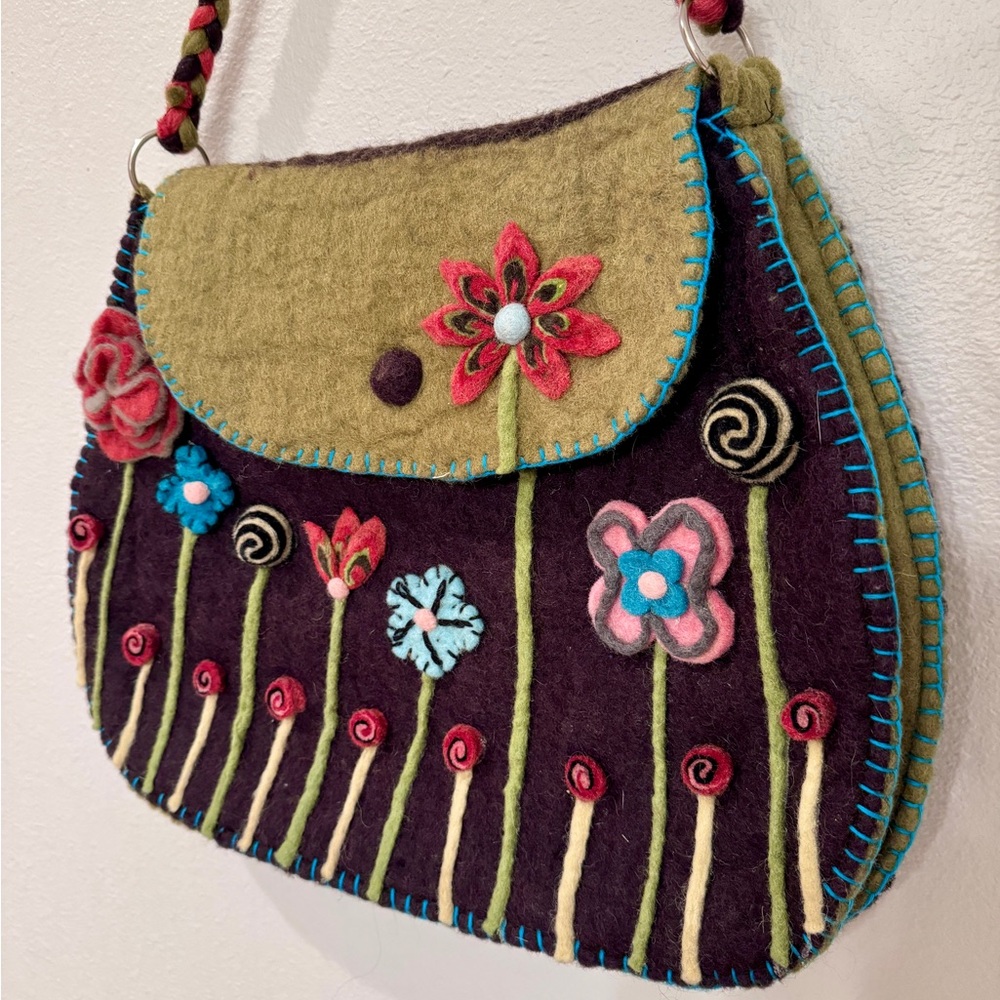 Rising Tide 100% Wool Bag - Picture 2 of 6